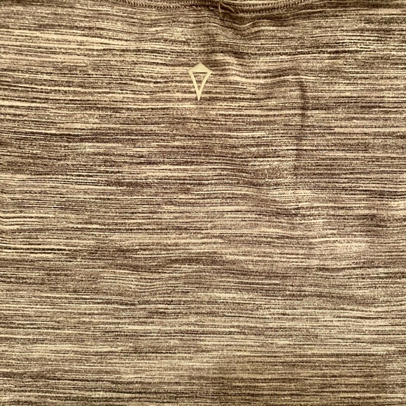 Ivivva by Lululemon Grey fleck T shirt - Size 12 - Picture 3 of 4